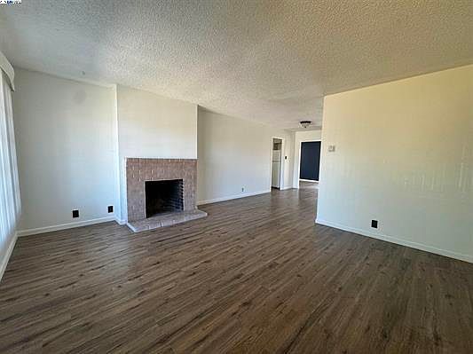 2nd image of 1740 Cottage Grove Ave