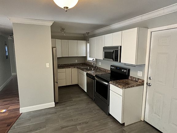 5th image of 6434 Ginger Cir