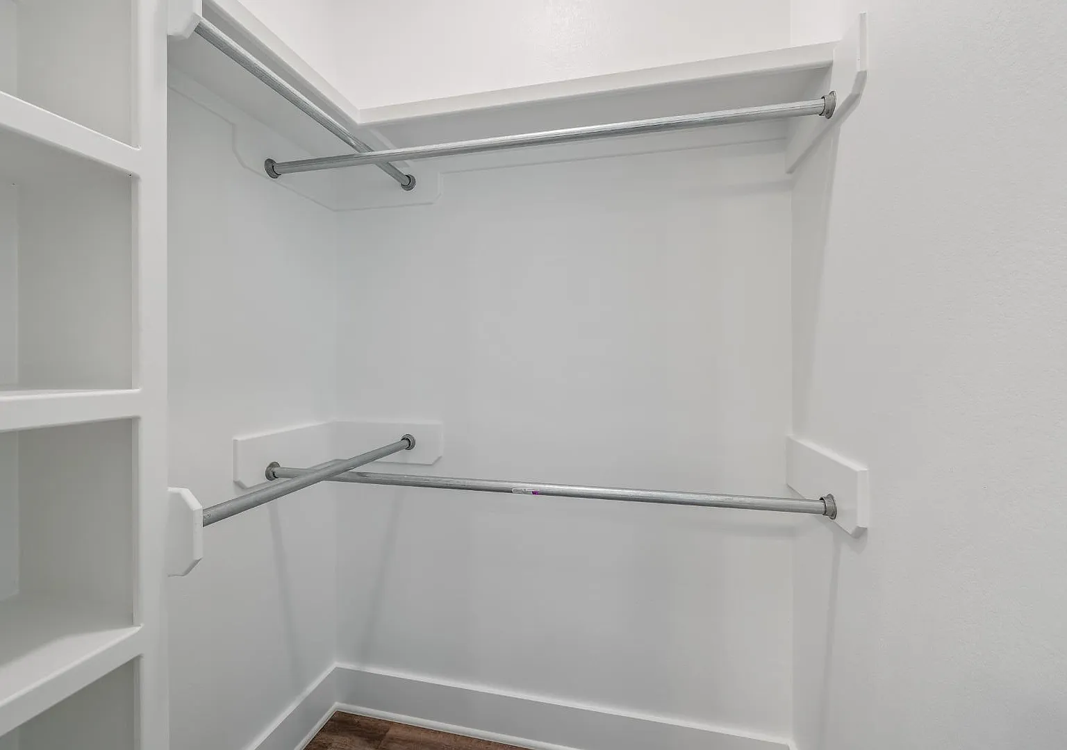 501 Kidd Drive - 8A — Photo 2