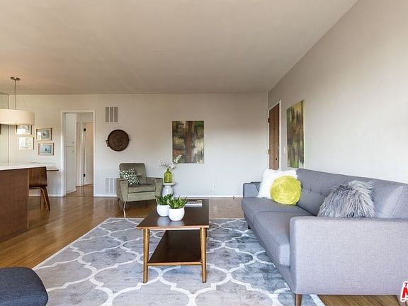 2nd image of 1411 N Hayworth Ave APT 14