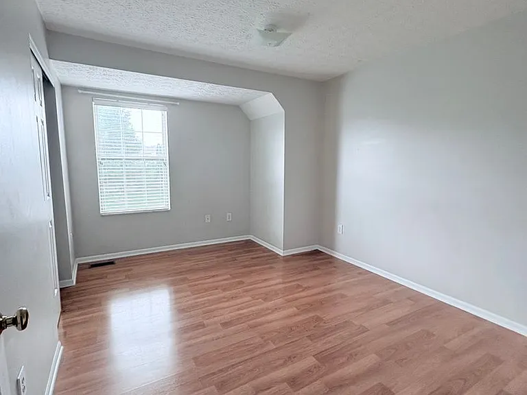 7735 Royal Park Dr — Photo 11