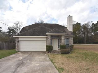 2 Pine Way, Conroe, TX 77304