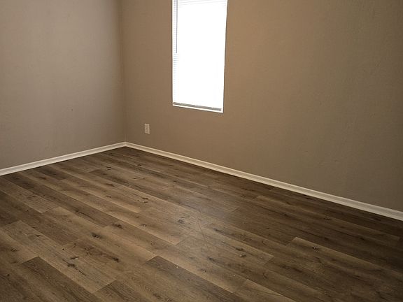 2nd image of 1105 Carter Dr