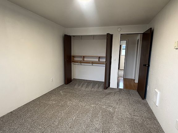 4th image of 807 E Park Ave APT 16