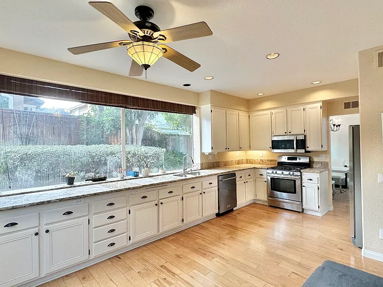 13686 Essence Rd — Photo 14