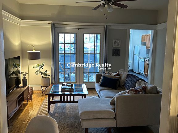 4th image of 33 Highgate St #4T