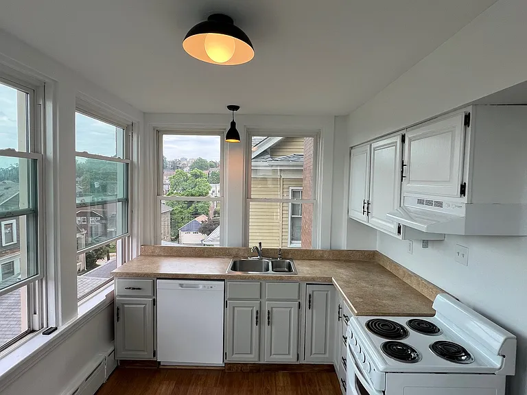 1210 Peermont Ave #2 — Photo 5