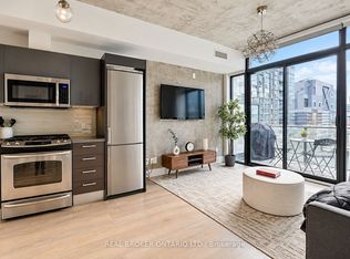 25 Stafford St #408, Toronto, ON M5V 0G3