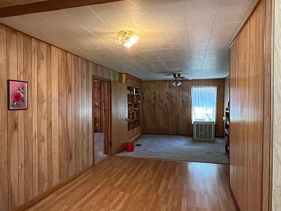 4th image of 1189 Parish Line Rd