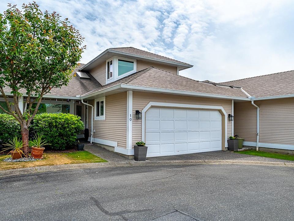 1st image of 11965 84a Ave #10