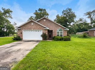 109 Corene Ave, Glennville, GA 30427