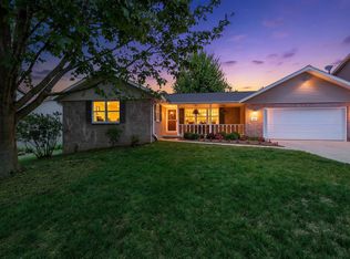 2651 Van Beek Rd, Green Bay, WI 54311
