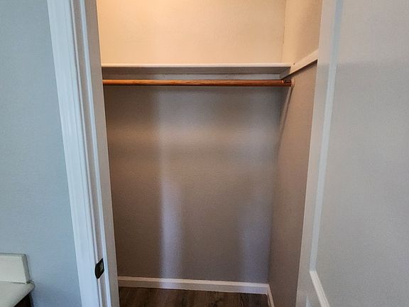 5th image of 2708 Holly St