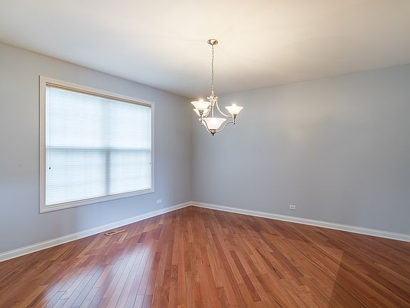 4th image of 432 Birmingham Ln