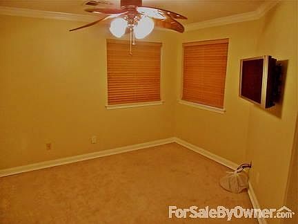 Bed Room with 32 Aquos Sharp