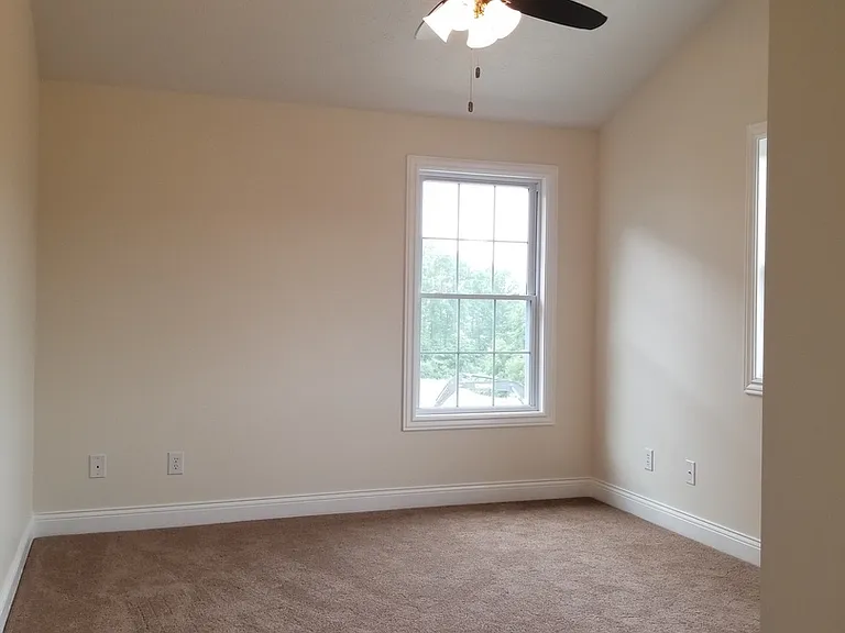 2270 S Samuel Ln — Photo 18