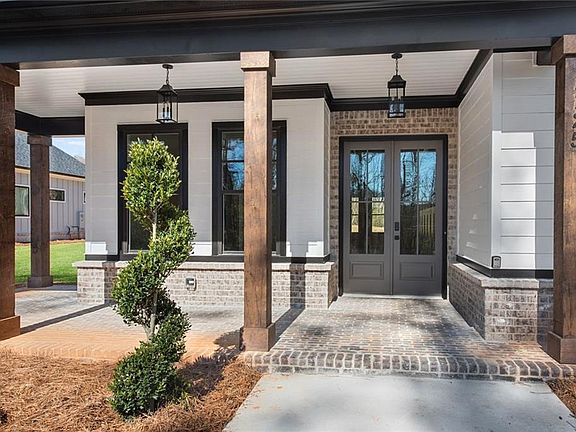 3rd image of 1125 Handy Rd