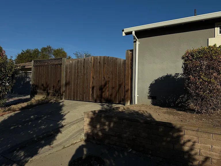 299 Omira Dr — Photo 15