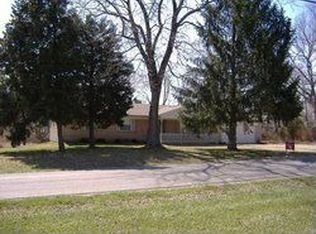 1649 Demaree Rd, Greenwood, IN 46143