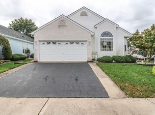 47 Winterton Dr, Toms River, NJ 08757