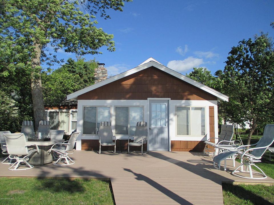 1st image of 28527 Balmoral Dr