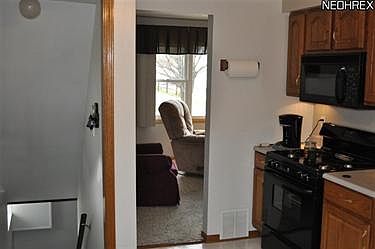 5th image of 6035 Greene Dr