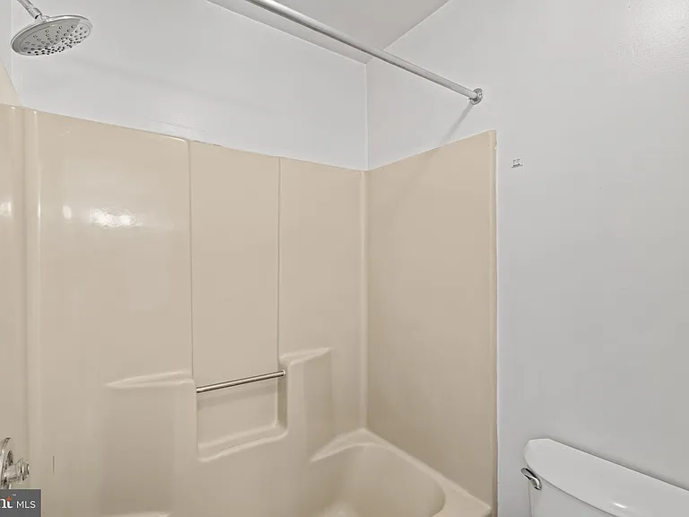 2204 Sandra Rd — Photo 28