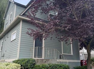 1209 NE 56th St, Seattle, WA 98105