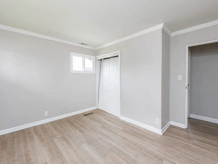 6339 49th Ave — Photo 15