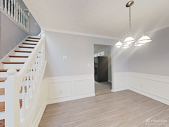 5th image of 118 Carriage Lake Dr