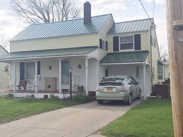 1st image of 31 Roosevelt St