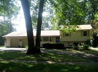 3 Bruce Ln, Wallingford, CT 06492