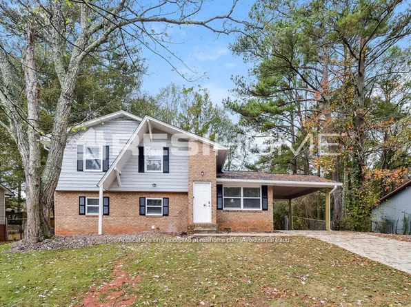 8283 Brittany Ln, Riverdale, GA 30274