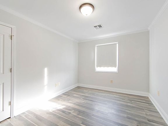 5th image of 207 Bayou Vista Dr
