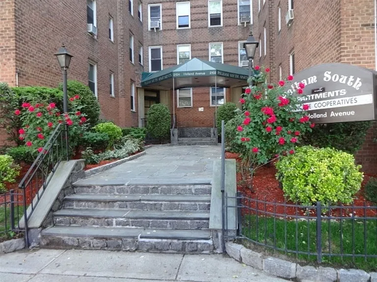 2102 Holland Ave #1D — Photo 13