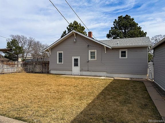 3rd image of 391 Cherry Street