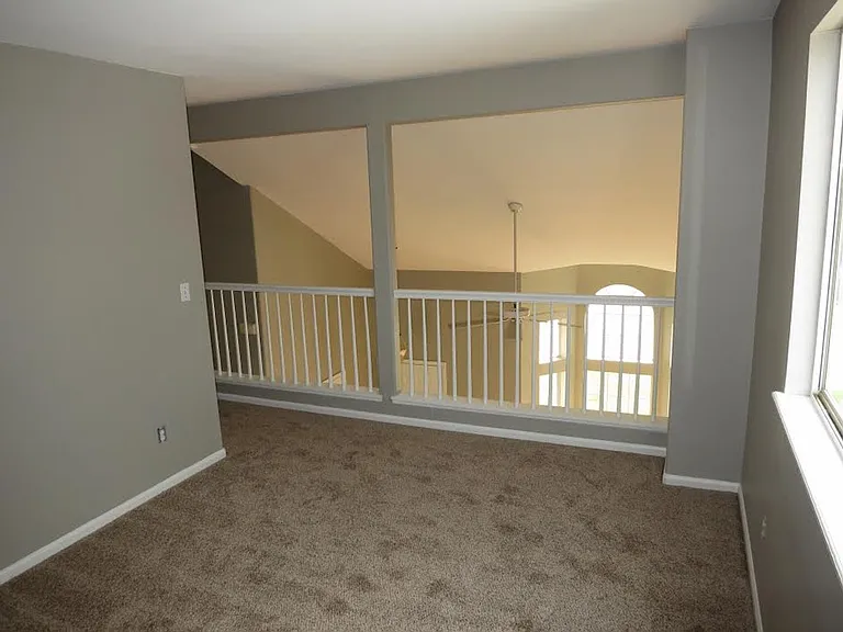 105 Bristol St — Photo 12