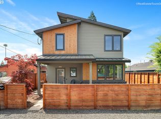 5604 SE Cooper St, Portland, OR 97206