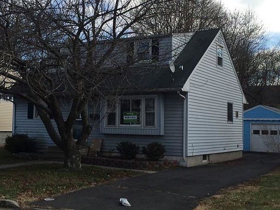 2nd image of 516 Boesel Ave