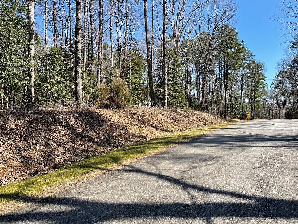 1st image of 35 Beechwood Dr