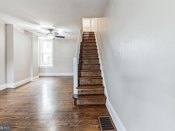 4th image of 832 N Dupont St