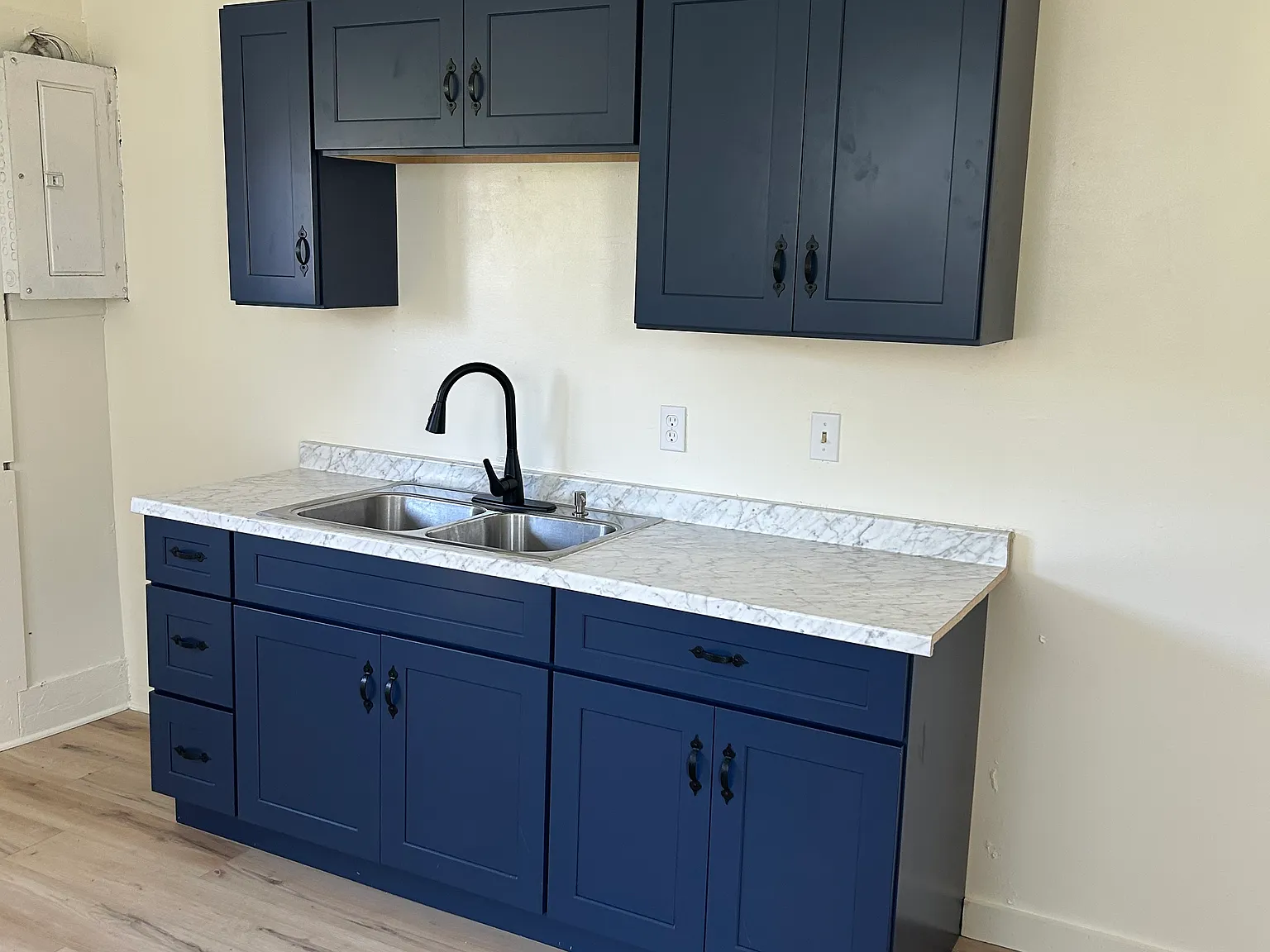 2 bed, $925 — Photo 3