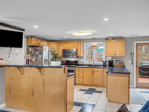 4th image of 13 Wildwood Terrace