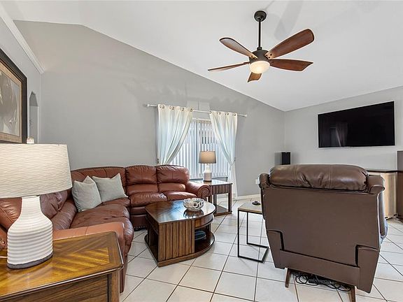 4th image of 102 EASTWOOD DRIVE