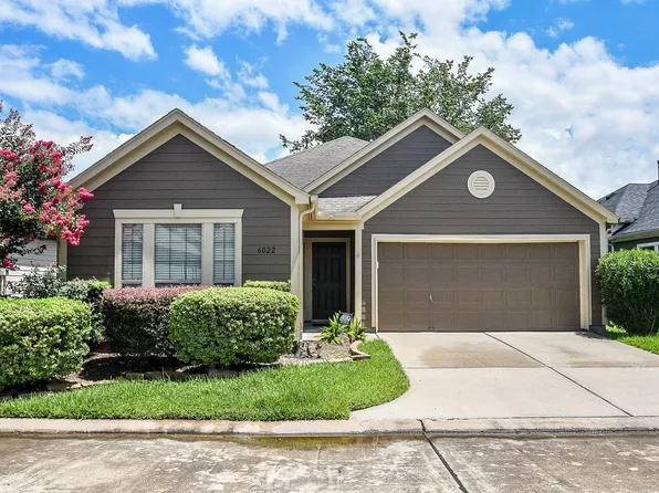 6022 Lynwood Banks Ln, Houston, TX 77092