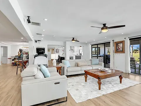 356 Nassau Ct — Photo 6