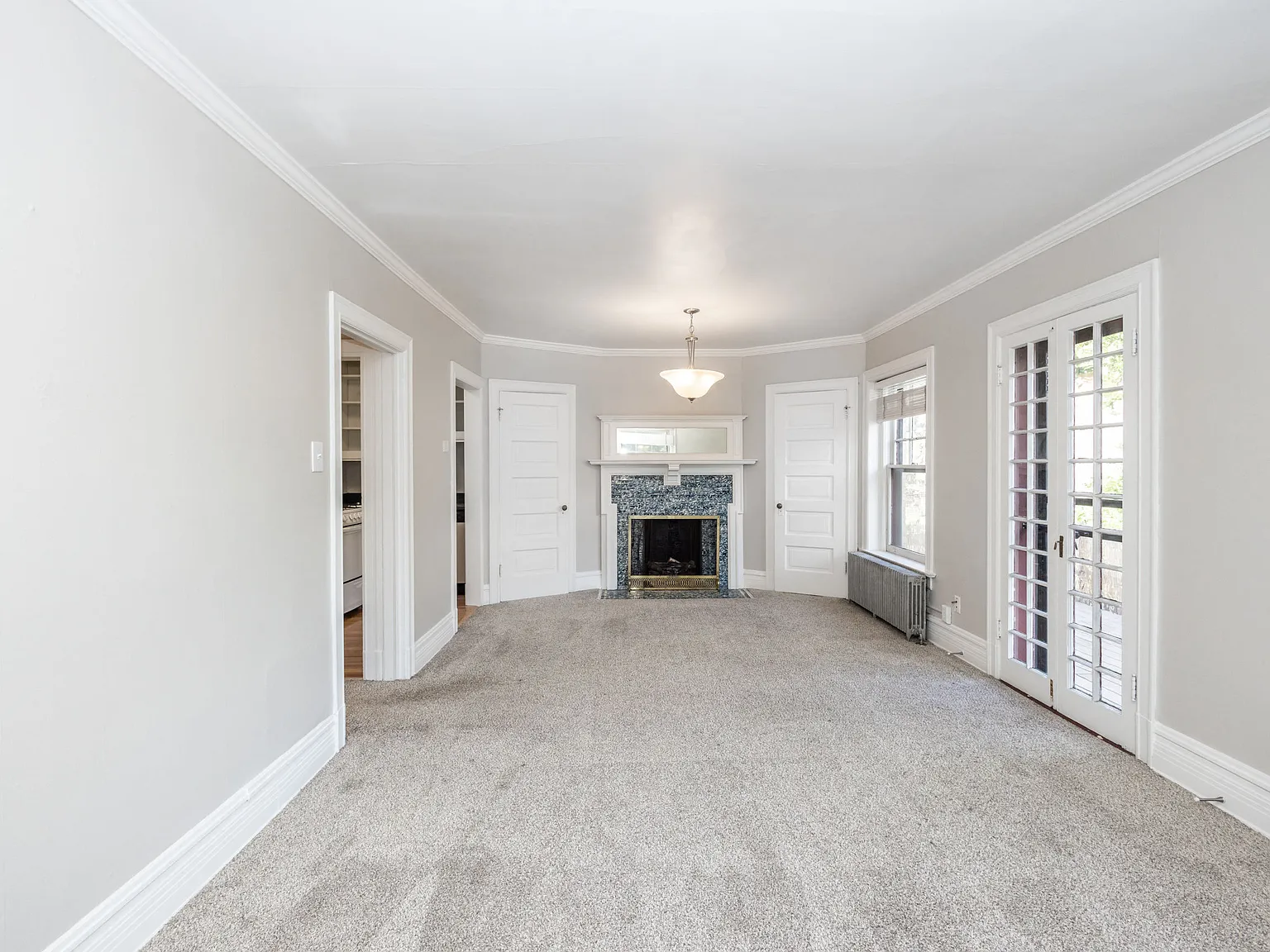 1137 E 10th Ave. — Photo 2