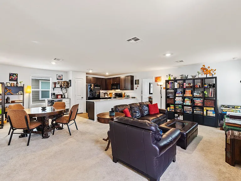 116 Texas Angel Way — Photo 4