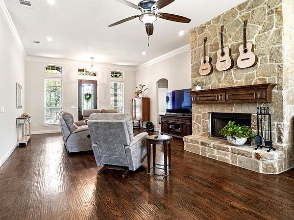 4th image of 244 S Natural Spring Ln
