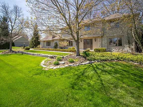 2nd image of 130 Governors Ln